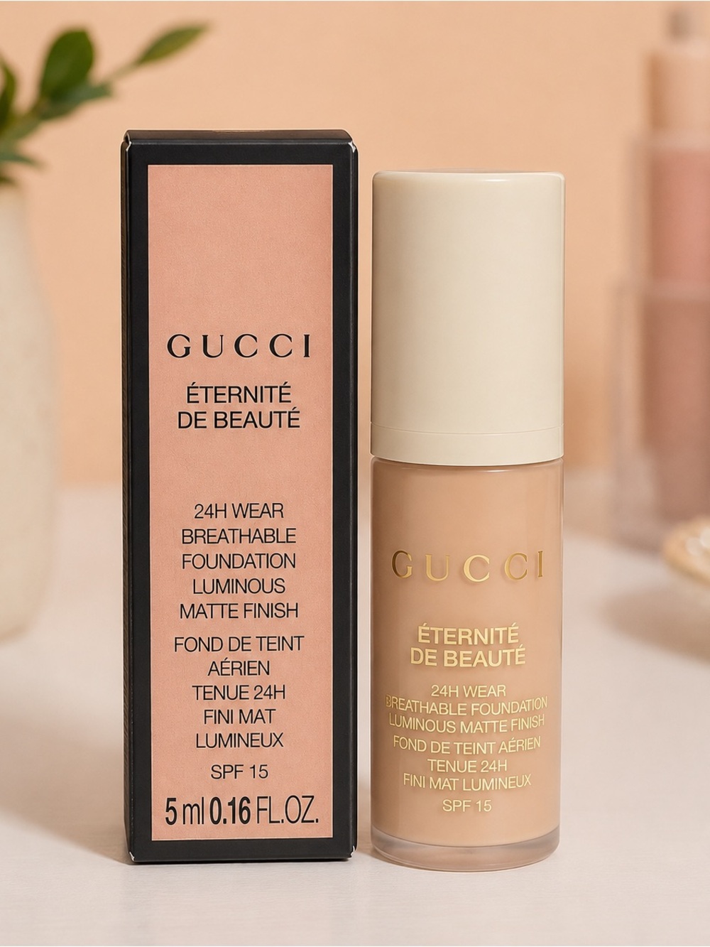 Gucci Éternité de Beauté 24H Foundation – 220W Medium Fair – NEW